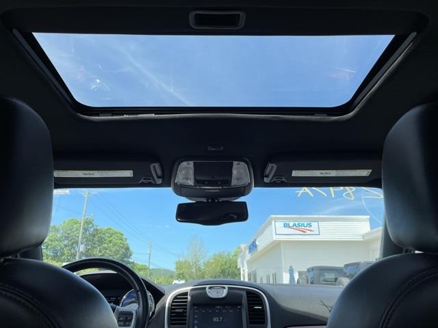 Used Chrysler 300 Base 2014 | Blasius of Danbury. Danbury, Connecticut Used Chrysler 300 Base 2014 | Blasius of Danbury. Danbury, Connecticut