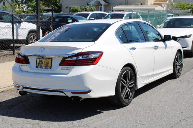 Used Honda Accord Sedan Sport SE 2017 | NY Luxury Motors. Elmont, New York Used Honda Accord Sedan Sport SE 2017 | NY Luxury Motors. Elmont, New York