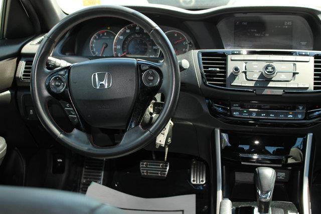 Used Honda Accord Sedan Sport SE 2017 | NY Luxury Motors. Elmont, New York Used Honda Accord Sedan Sport SE 2017 | NY Luxury Motors. Elmont, New York