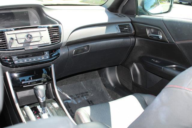 Used Honda Accord Sedan Sport SE 2017 | NY Luxury Motors. Elmont, New York Used Honda Accord Sedan Sport SE 2017 | NY Luxury Motors. Elmont, New York