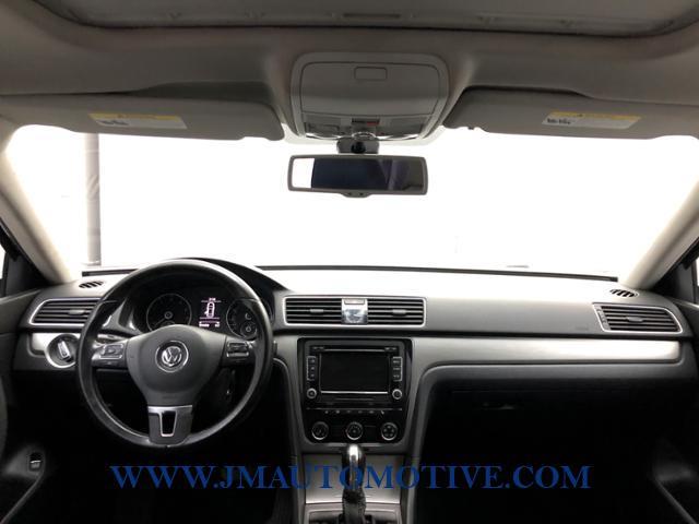 2014 Volkswagen Passat 4dr Sdn 2.5L Auto SE w/Sunroof PZEV, available for sale in Naugatuck, Connecticut | J&M Automotive Sls&Svc LLC. Naugatuck, Connecticut 2014 Volkswagen Passat 4dr Sdn 2.5L Auto SE w/Sunroof PZEV, available for sale in Naugatuck, Connecticut | J&M Automotive Sls&Svc LLC. Naugatuck, Connecticut