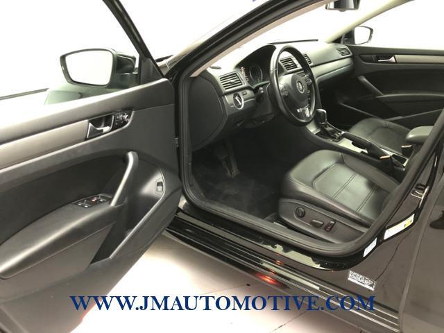 2014 Volkswagen Passat 4dr Sdn 2.5L Auto SE w/Sunroof PZEV, available for sale in Naugatuck, Connecticut | J&M Automotive Sls&Svc LLC. Naugatuck, Connecticut 2014 Volkswagen Passat 4dr Sdn 2.5L Auto SE w/Sunroof PZEV, available for sale in Naugatuck, Connecticut | J&M Automotive Sls&Svc LLC. Naugatuck, Connecticut