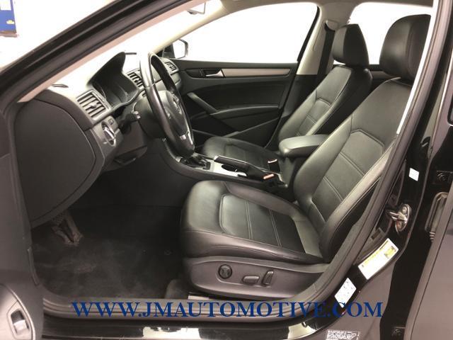 2014 Volkswagen Passat 4dr Sdn 2.5L Auto SE w/Sunroof PZEV, available for sale in Naugatuck, Connecticut | J&M Automotive Sls&Svc LLC. Naugatuck, Connecticut 2014 Volkswagen Passat 4dr Sdn 2.5L Auto SE w/Sunroof PZEV, available for sale in Naugatuck, Connecticut | J&M Automotive Sls&Svc LLC. Naugatuck, Connecticut
