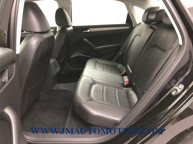 2014 Volkswagen Passat 4dr Sdn 2.5L Auto SE w/Sunroof PZEV, available for sale in Naugatuck, Connecticut | J&M Automotive Sls&Svc LLC. Naugatuck, Connecticut 2014 Volkswagen Passat 4dr Sdn 2.5L Auto SE w/Sunroof PZEV, available for sale in Naugatuck, Connecticut | J&M Automotive Sls&Svc LLC. Naugatuck, Connecticut