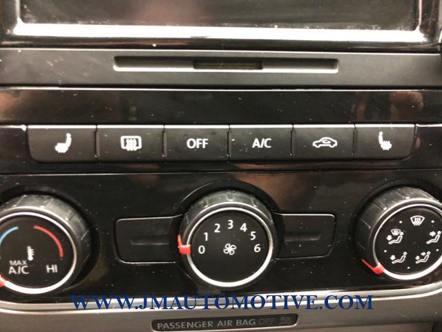 2014 Volkswagen Passat 4dr Sdn 2.5L Auto SE w/Sunroof PZEV, available for sale in Naugatuck, Connecticut | J&M Automotive Sls&Svc LLC. Naugatuck, Connecticut 2014 Volkswagen Passat 4dr Sdn 2.5L Auto SE w/Sunroof PZEV, available for sale in Naugatuck, Connecticut | J&M Automotive Sls&Svc LLC. Naugatuck, Connecticut
