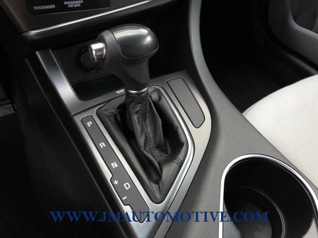 Used Kia Optima 4dr Sdn LX 2015 | J&M Automotive Sls&Svc LLC. Naugatuck, Connecticut Used Kia Optima 4dr Sdn LX 2015 | J&M Automotive Sls&Svc LLC. Naugatuck, Connecticut