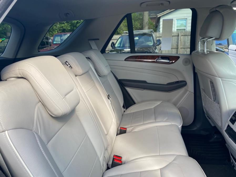 Used Mercedes-Benz M-Class 4MATIC 4dr ML 350 2014 | Malkoon Motors. Agawam, Massachusetts Used Mercedes-Benz M-Class 4MATIC 4dr ML 350 2014 | Malkoon Motors. Agawam, Massachusetts
