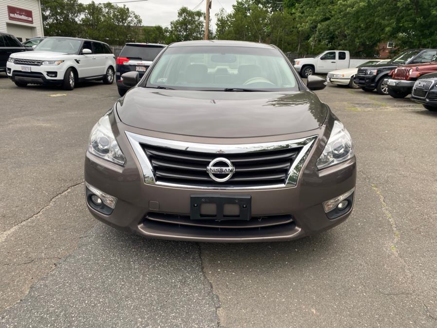 Used Nissan Altima 4dr Sdn I4 2.5 S 2013 | Malkoon Motors. Agawam, Massachusetts Used Nissan Altima 4dr Sdn I4 2.5 S 2013 | Malkoon Motors. Agawam, Massachusetts