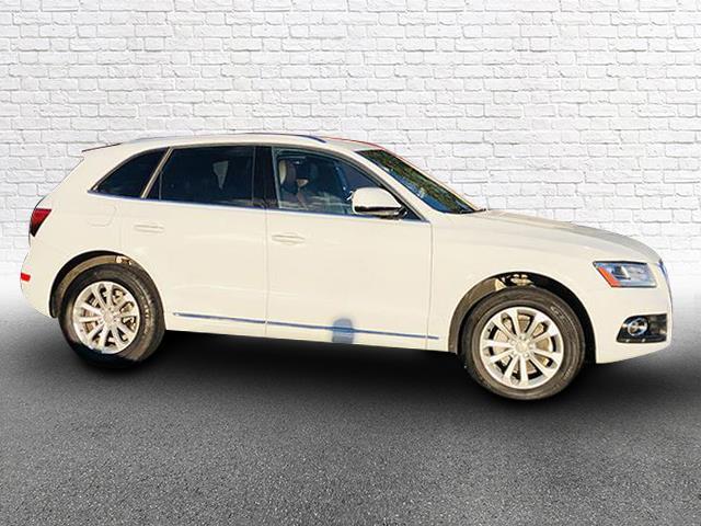 2016 Audi Q5 quattro 4dr 2.0T Premium Plus, available for sale in Amityville, New York | Gold Coast Motors of sunrise. Amityville, New York 2016 Audi Q5 quattro 4dr 2.0T Premium Plus, available for sale in Amityville, New York | Gold Coast Motors of sunrise. Amityville, New York
