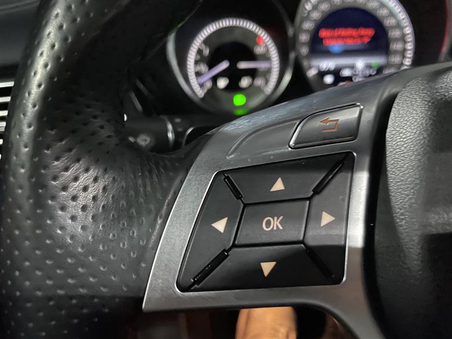 2013 Mercedes-Benz CLS-Class 4dr Sdn CLS550 4MATIC, available for sale in Amityville, New York | Gold Coast Motors of sunrise. Amityville, New York 2013 Mercedes-Benz CLS-Class 4dr Sdn CLS550 4MATIC, available for sale in Amityville, New York | Gold Coast Motors of sunrise. Amityville, New York