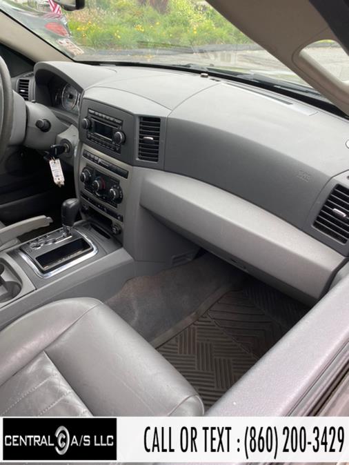 2007 Jeep Grand Cherokee 4WD 4dr Laredo, available for sale in East Windsor, Connecticut | Central A/S LLC. East Windsor, Connecticut 2007 Jeep Grand Cherokee 4WD 4dr Laredo, available for sale in East Windsor, Connecticut | Central A/S LLC. East Windsor, Connecticut
