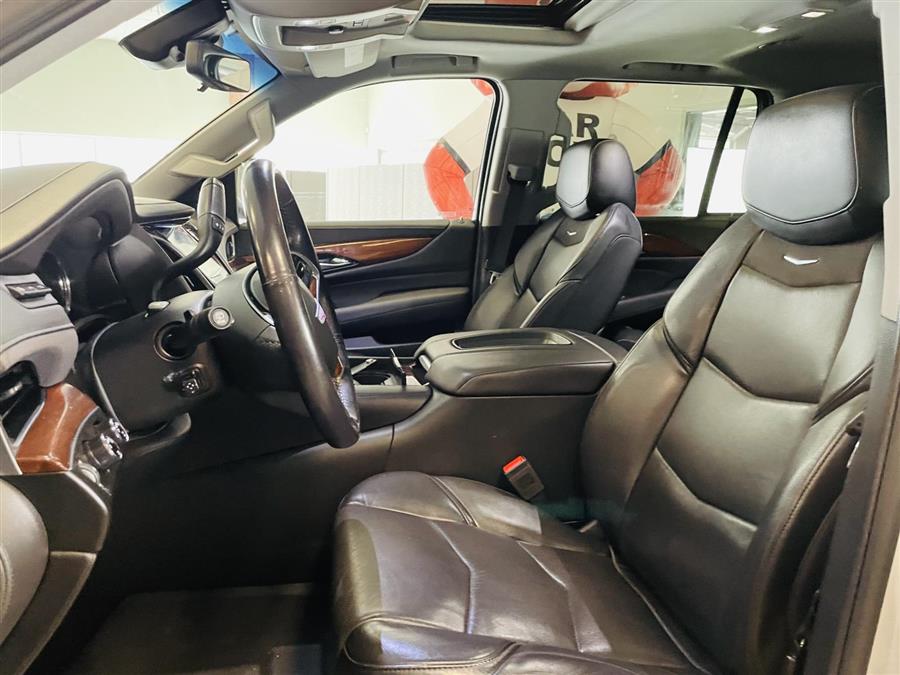 Used Cadillac Escalade 4WD 4dr Luxury 2019 | Northshore Motors. Syosset , New York Used Cadillac Escalade 4WD 4dr Luxury 2019 | Northshore Motors. Syosset , New York