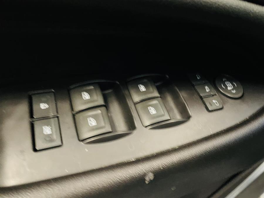 Used Cadillac Escalade 4WD 4dr Luxury 2019 | Northshore Motors. Syosset , New York Used Cadillac Escalade 4WD 4dr Luxury 2019 | Northshore Motors. Syosset , New York