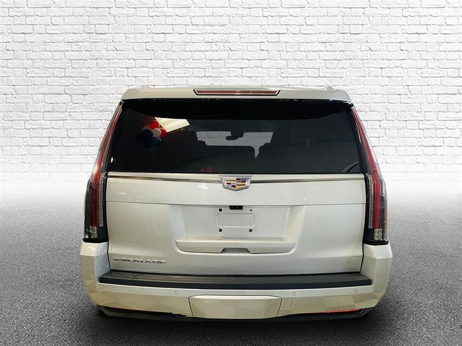 Used Cadillac Escalade 4WD 4dr Luxury 2019 | Northshore Motors. Syosset , New York Used Cadillac Escalade 4WD 4dr Luxury 2019 | Northshore Motors. Syosset , New York