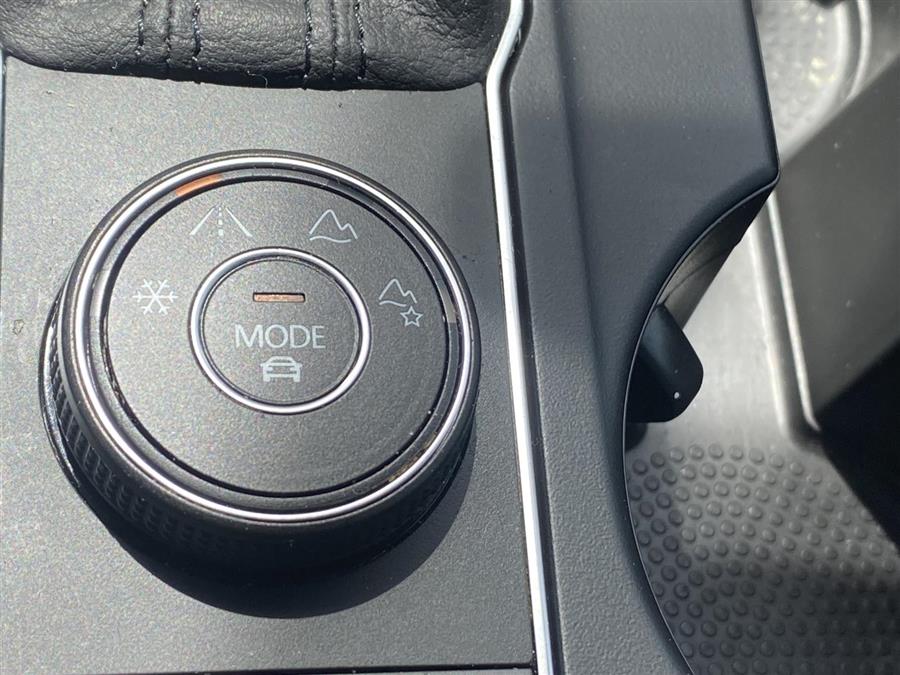 2020 Volkswagen Atlas Cross Sport 2.0T S 4MOTION, available for sale in Syosset, New York | Gold Coast Motors of Syosset. Syosset, New York 2020 Volkswagen Atlas Cross Sport 2.0T S 4MOTION, available for sale in Syosset, New York | Gold Coast Motors of Syosset. Syosset, New York