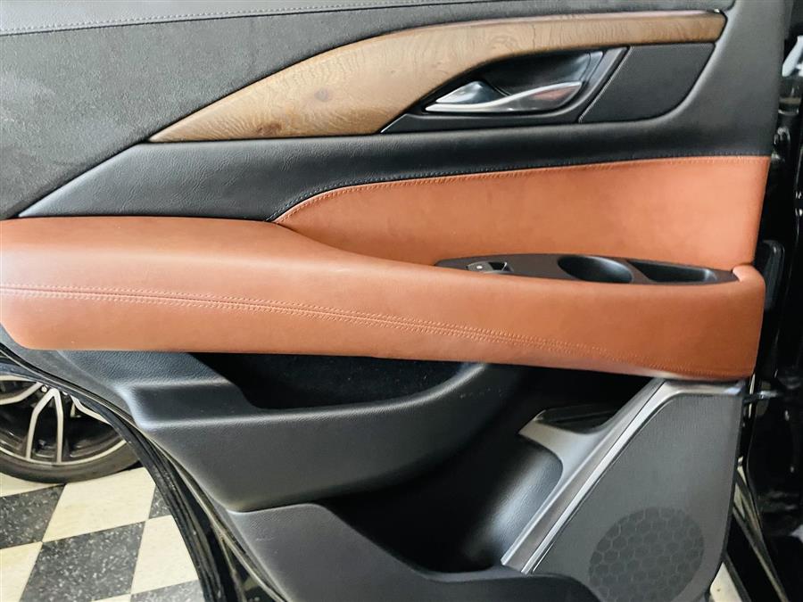 Used Cadillac Escalade 4WD 4dr Premium Luxury 2017 | Northshore Motors. Syosset , New York