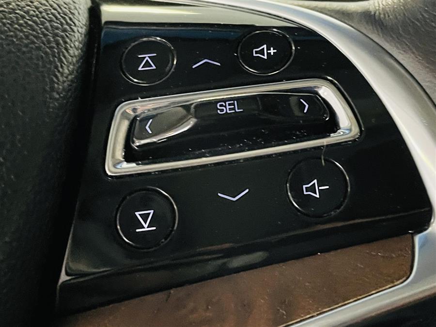 Used Cadillac Escalade 4WD 4dr Premium Luxury 2017 | Northshore Motors. Syosset , New York
