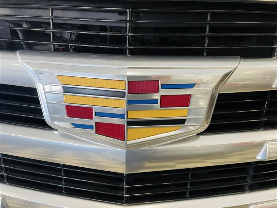 Used Cadillac Escalade ESV 4WD 4dr Luxury 2019 | Northshore Motors. Syosset , New York Used Cadillac Escalade ESV 4WD 4dr Luxury 2019 | Northshore Motors. Syosset , New York
