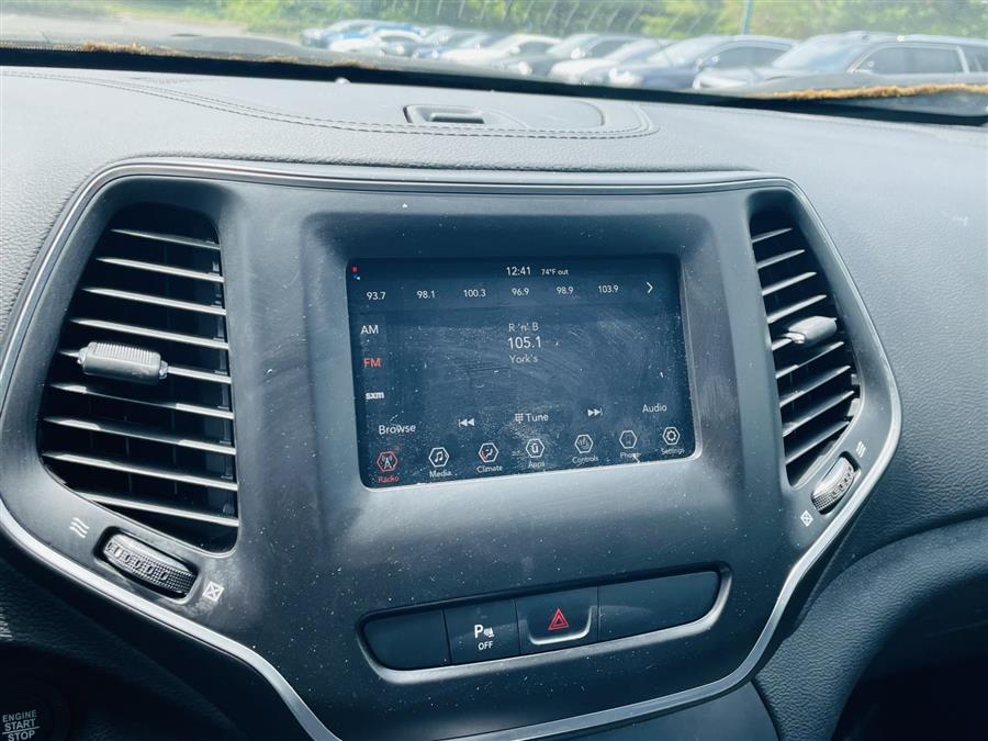 Used Jeep Cherokee Latitude Plus 4x4 2019 | Northshore Motors. Syosset , New York Used Jeep Cherokee Latitude Plus 4x4 2019 | Northshore Motors. Syosset , New York