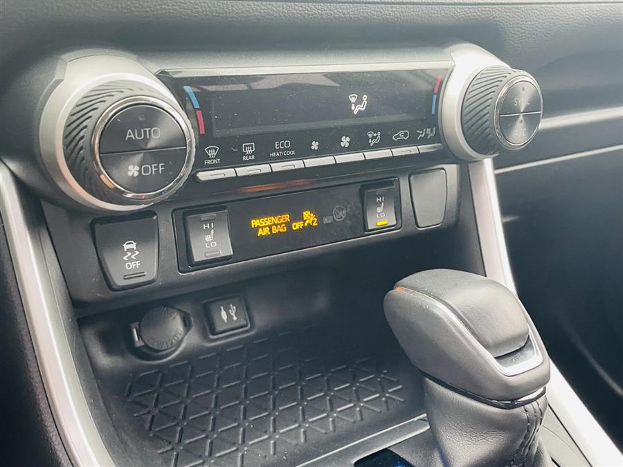 2019 Toyota RAV4 XLE AWD (Natl), available for sale in Syosset, New York | Gold Coast Motors of Syosset. Syosset, New York 2019 Toyota RAV4 XLE AWD (Natl), available for sale in Syosset, New York | Gold Coast Motors of Syosset. Syosset, New York