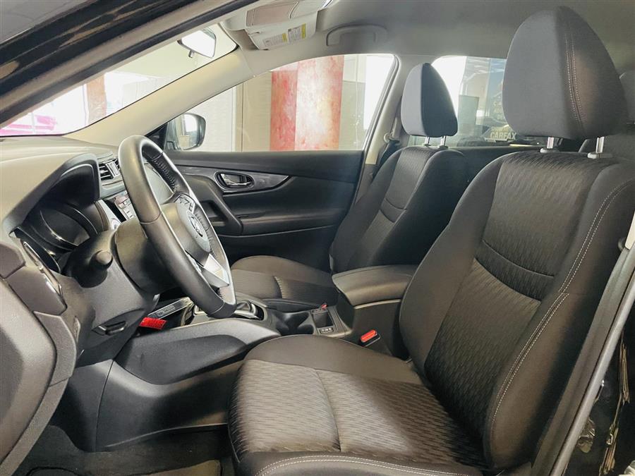 2018 Nissan Rogue AWD S, available for sale in Syosset, New York | Gold Coast Motors of Syosset. Syosset, New York 2018 Nissan Rogue AWD S, available for sale in Syosset, New York | Gold Coast Motors of Syosset. Syosset, New York