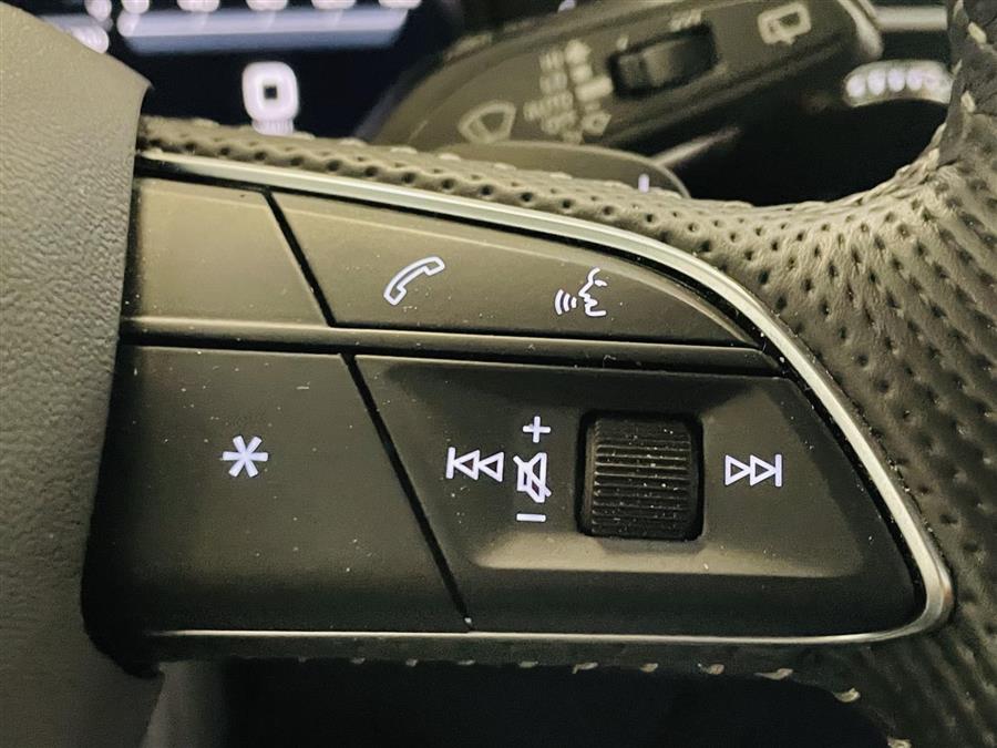 Used Audi SQ8 Prestige 4.0 TFSI quattro 2020 | Northshore Motors. Syosset , New York Used Audi SQ8 Prestige 4.0 TFSI quattro 2020 | Northshore Motors. Syosset , New York