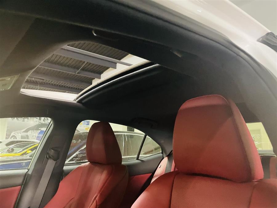 Used Lexus IS 250 4dr Sport Sdn AWD 2015 | Northshore Motors. Syosset , New York Used Lexus IS 250 4dr Sport Sdn AWD 2015 | Northshore Motors. Syosset , New York