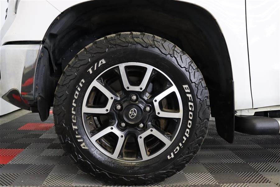 Used Toyota Tundra CREWMAX SR5 2018 | Fast Track Motors. Paterson, New Jersey Used Toyota Tundra CREWMAX SR5 2018 | Fast Track Motors. Paterson, New Jersey