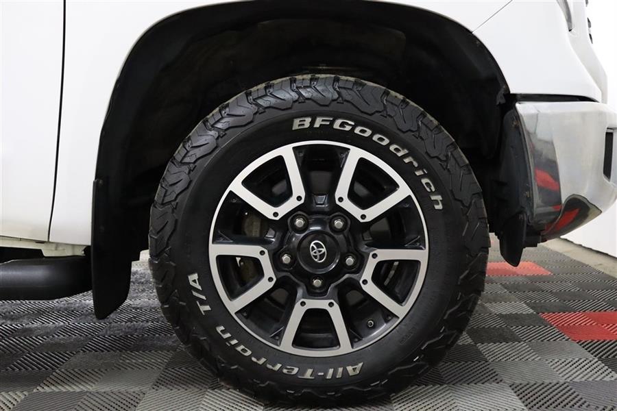 Used Toyota Tundra CREWMAX SR5 2018 | Fast Track Motors. Paterson, New Jersey Used Toyota Tundra CREWMAX SR5 2018 | Fast Track Motors. Paterson, New Jersey