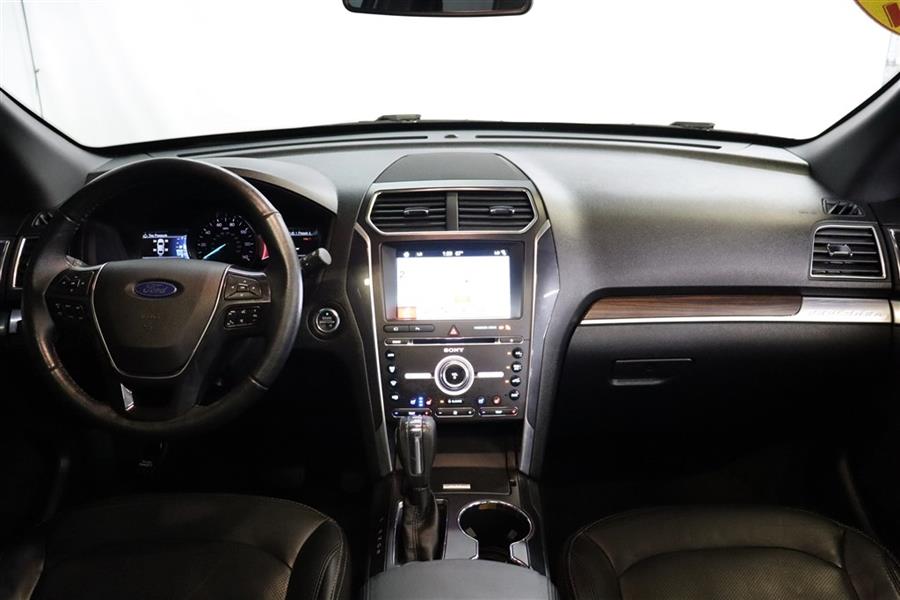 Used Ford Explorer LIMITED 2018 | Fast Track Motors. Paterson, New Jersey Used Ford Explorer LIMITED 2018 | Fast Track Motors. Paterson, New Jersey
