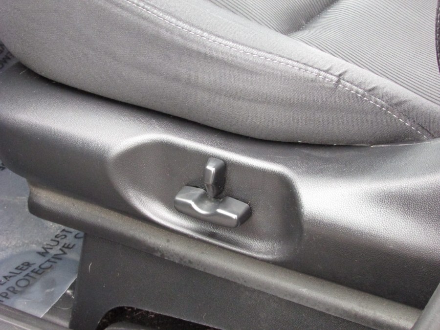 2011 Mazda CX-9 AWD 4dr Sport, available for sale in East Windsor, Connecticut | United Auto Sales of E Windsor, Inc. East Windsor, Connecticut 2011 Mazda CX-9 AWD 4dr Sport, available for sale in East Windsor, Connecticut | United Auto Sales of E Windsor, Inc. East Windsor, Connecticut