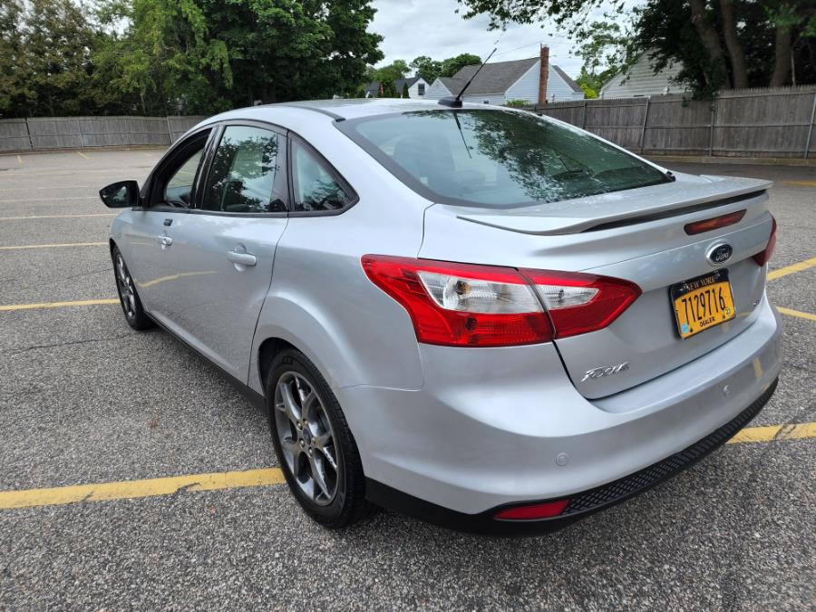 Used Ford Focus 4dr Sdn SE 2014 | Romaxx Truxx. Patchogue, New York