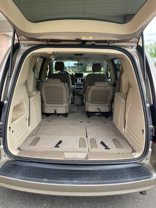 2009 Chrysler Town & Country 4dr Wgn LX, available for sale in New Britain, Connecticut | Supreme Automotive. New Britain, Connecticut 2009 Chrysler Town & Country 4dr Wgn LX, available for sale in New Britain, Connecticut | Supreme Automotive. New Britain, Connecticut