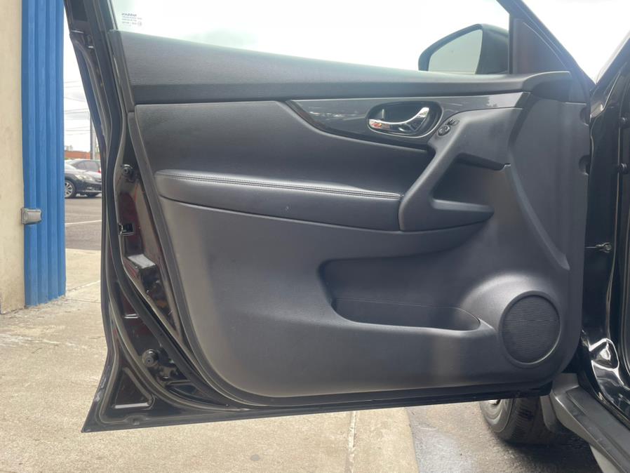 2019 Nissan Rogue AWD S. 1 OWNER CLEAN CARFAX, available for sale in Elmont, New York | Sunrise of Elmont. Elmont, New York 2019 Nissan Rogue AWD S. 1 OWNER CLEAN CARFAX, available for sale in Elmont, New York | Sunrise of Elmont. Elmont, New York