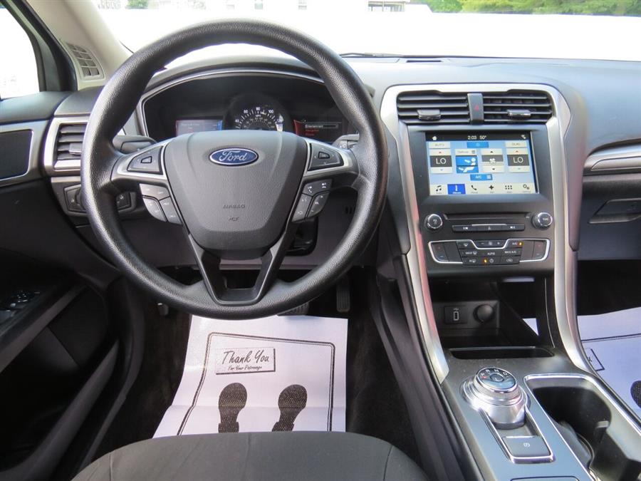 Used Ford Fusion SE 4dr Sedan 2018 | Lake City Exports Inc. Auburn, Maine Used Ford Fusion SE 4dr Sedan 2018 | Lake City Exports Inc. Auburn, Maine
