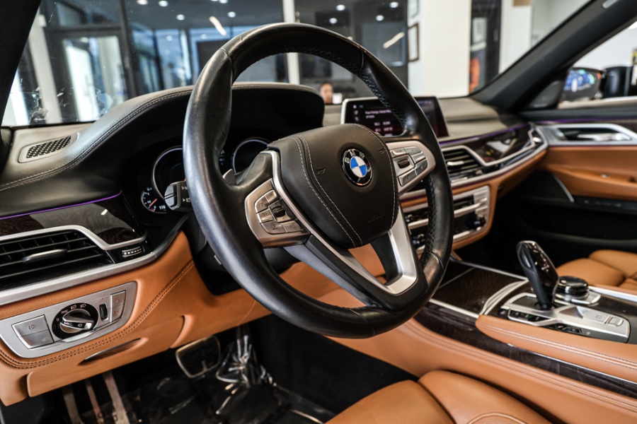 Used BMW 7 Series 750i xDrive Sedan 2019 | 26 Motors Long Island. ELMONT, New York Used BMW 7 Series 750i xDrive Sedan 2019 | 26 Motors Long Island. ELMONT, New York