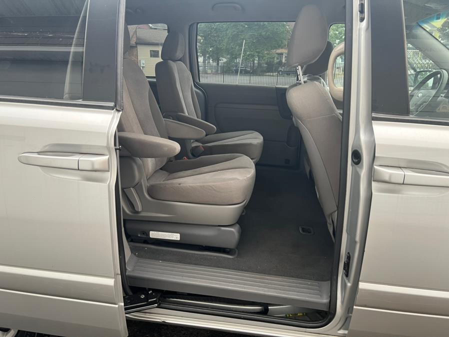 2014 Kia Sedona 4dr Wgn LX, available for sale in Springfield, Massachusetts | Jordan Auto Sales. Springfield, Massachusetts 2014 Kia Sedona 4dr Wgn LX, available for sale in Springfield, Massachusetts | Jordan Auto Sales. Springfield, Massachusetts