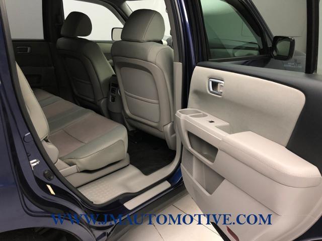2013 Honda Pilot 4WD 4dr EX, available for sale in Naugatuck, Connecticut | J&M Automotive Sls&Svc LLC. Naugatuck, Connecticut 2013 Honda Pilot 4WD 4dr EX, available for sale in Naugatuck, Connecticut | J&M Automotive Sls&Svc LLC. Naugatuck, Connecticut