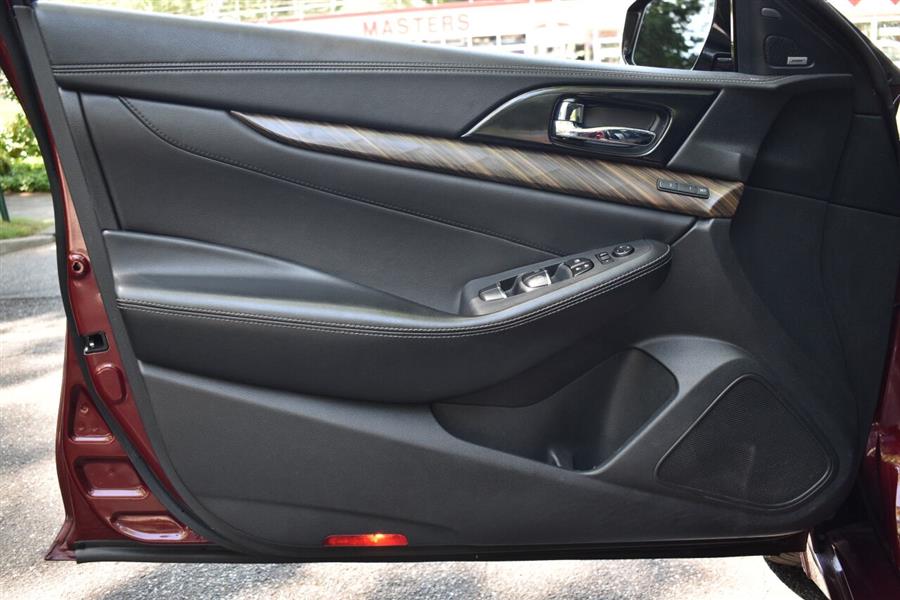 2017 Nissan Maxima 3.5 Platinum, available for sale in Great Neck, New York | Camy Cars. Great Neck, New York 2017 Nissan Maxima 3.5 Platinum, available for sale in Great Neck, New York | Camy Cars. Great Neck, New York