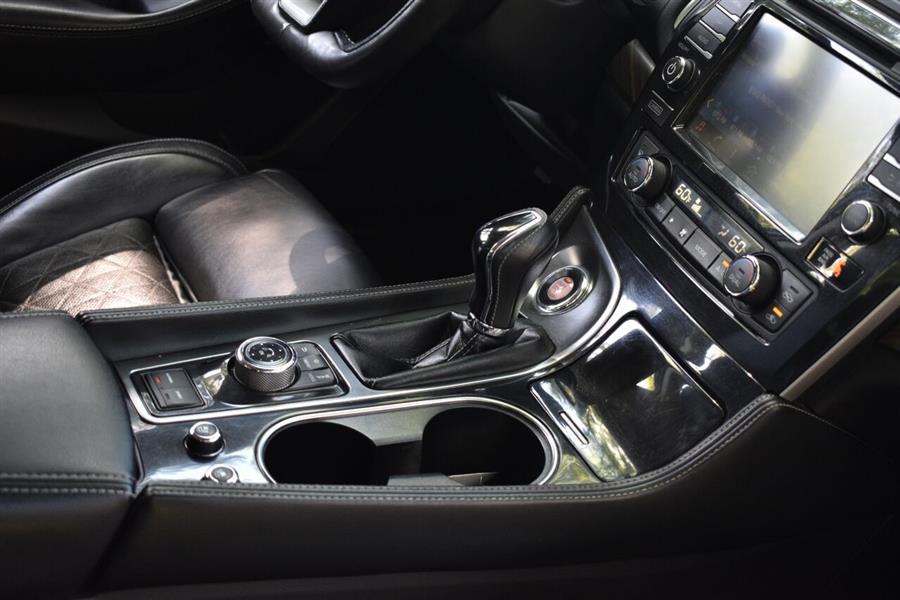 2017 Nissan Maxima 3.5 Platinum, available for sale in Great Neck, New York | Camy Cars. Great Neck, New York 2017 Nissan Maxima 3.5 Platinum, available for sale in Great Neck, New York | Camy Cars. Great Neck, New York