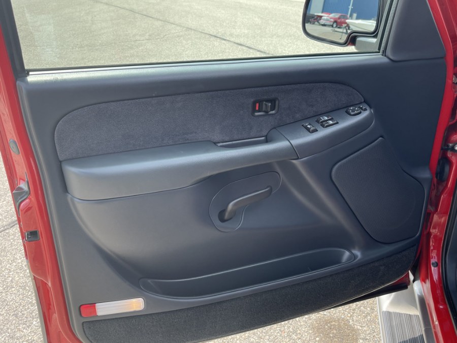 Used Chevrolet Silverado 1500 Ext Cab 157.5" WB 4WD LS 2002 | Geneva Motor Cars. Darien, Wisconsin Used Chevrolet Silverado 1500 Ext Cab 157.5" WB 4WD LS 2002 | Geneva Motor Cars. Darien, Wisconsin
