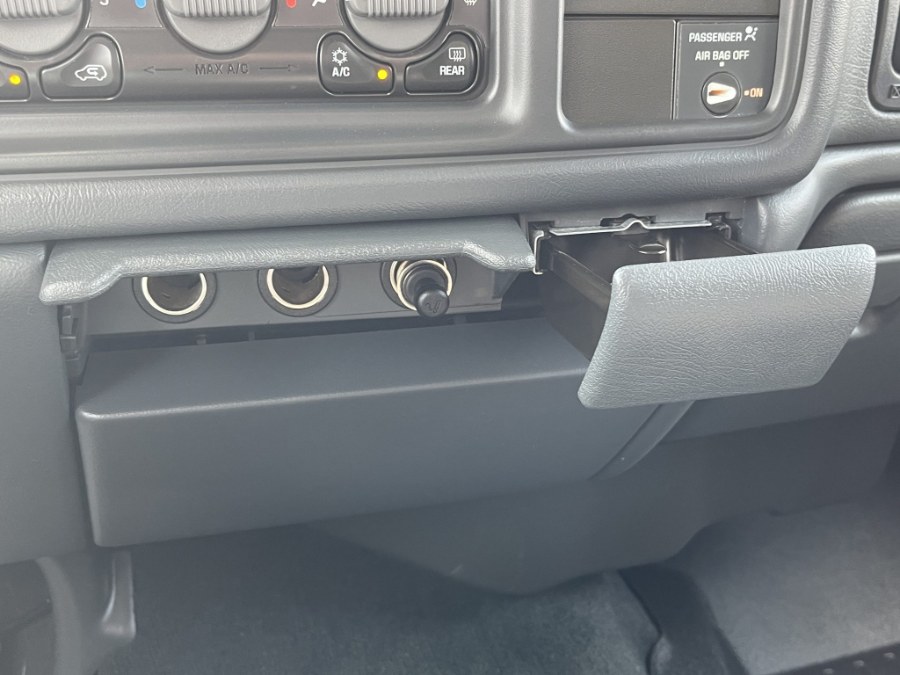 Used Chevrolet Silverado 1500 Ext Cab 157.5" WB 4WD LS 2002 | Geneva Motor Cars. Darien, Wisconsin Used Chevrolet Silverado 1500 Ext Cab 157.5" WB 4WD LS 2002 | Geneva Motor Cars. Darien, Wisconsin