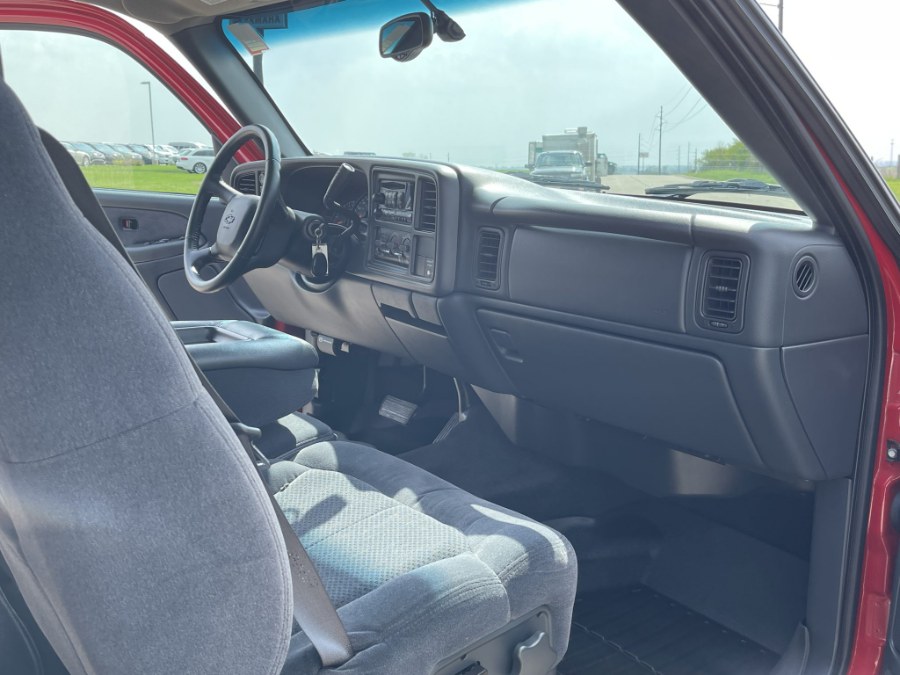 Used Chevrolet Silverado 1500 Ext Cab 157.5" WB 4WD LS 2002 | Geneva Motor Cars. Darien, Wisconsin Used Chevrolet Silverado 1500 Ext Cab 157.5" WB 4WD LS 2002 | Geneva Motor Cars. Darien, Wisconsin