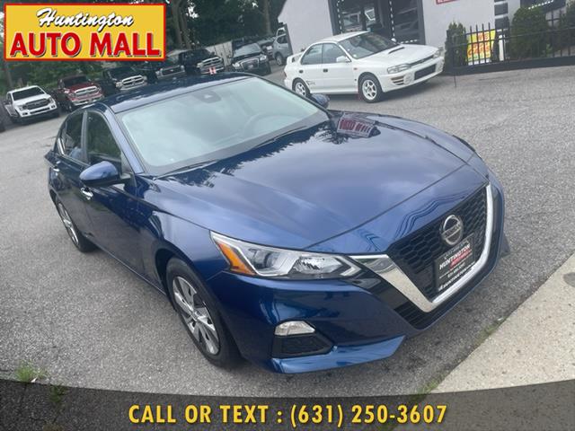2021 Nissan Altima 2.5 S Sedan, available for sale in Huntington Station, New York | Huntington Auto Mall. Huntington Station, New York 2021 Nissan Altima 2.5 S Sedan, available for sale in Huntington Station, New York | Huntington Auto Mall. Huntington Station, New York