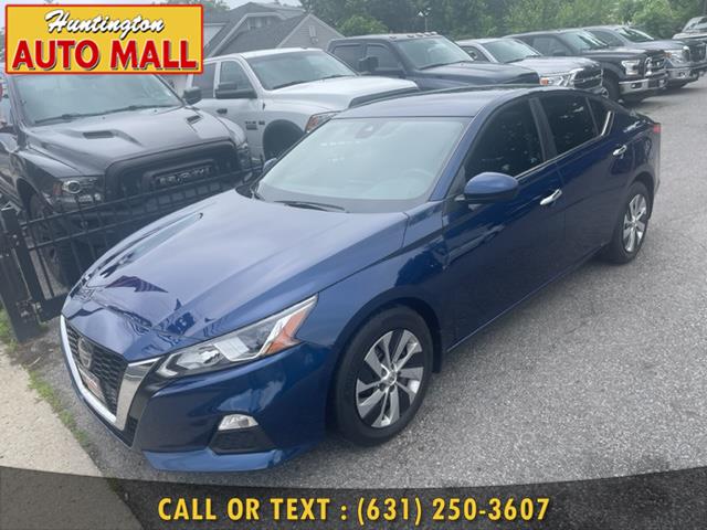 2021 Nissan Altima 2.5 S Sedan, available for sale in Huntington Station, New York | Huntington Auto Mall. Huntington Station, New York 2021 Nissan Altima 2.5 S Sedan, available for sale in Huntington Station, New York | Huntington Auto Mall. Huntington Station, New York