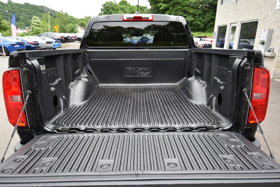 Used Chevrolet Colorado 4WD Crew Cab 128.3" LT 2019 | Highline Car Connection. Waterbury, Connecticut Used Chevrolet Colorado 4WD Crew Cab 128.3" LT 2019 | Highline Car Connection. Waterbury, Connecticut
