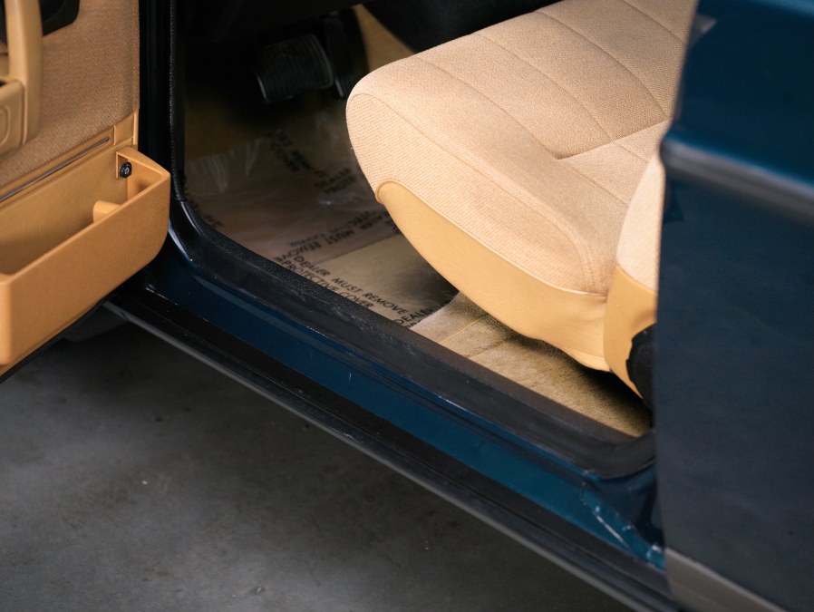 1992 Volvo 240 5dr Wagon Auto, available for sale in North Salem, New York | Meccanic Shop North Inc. North Salem, New York 1992 Volvo 240 5dr Wagon Auto, available for sale in North Salem, New York | Meccanic Shop North Inc. North Salem, New York