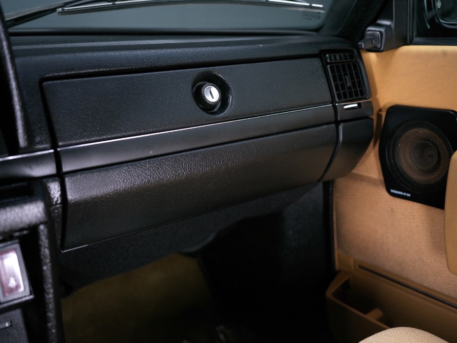 1992 Volvo 240 5dr Wagon Auto, available for sale in North Salem, New York | Meccanic Shop North Inc. North Salem, New York 1992 Volvo 240 5dr Wagon Auto, available for sale in North Salem, New York | Meccanic Shop North Inc. North Salem, New York