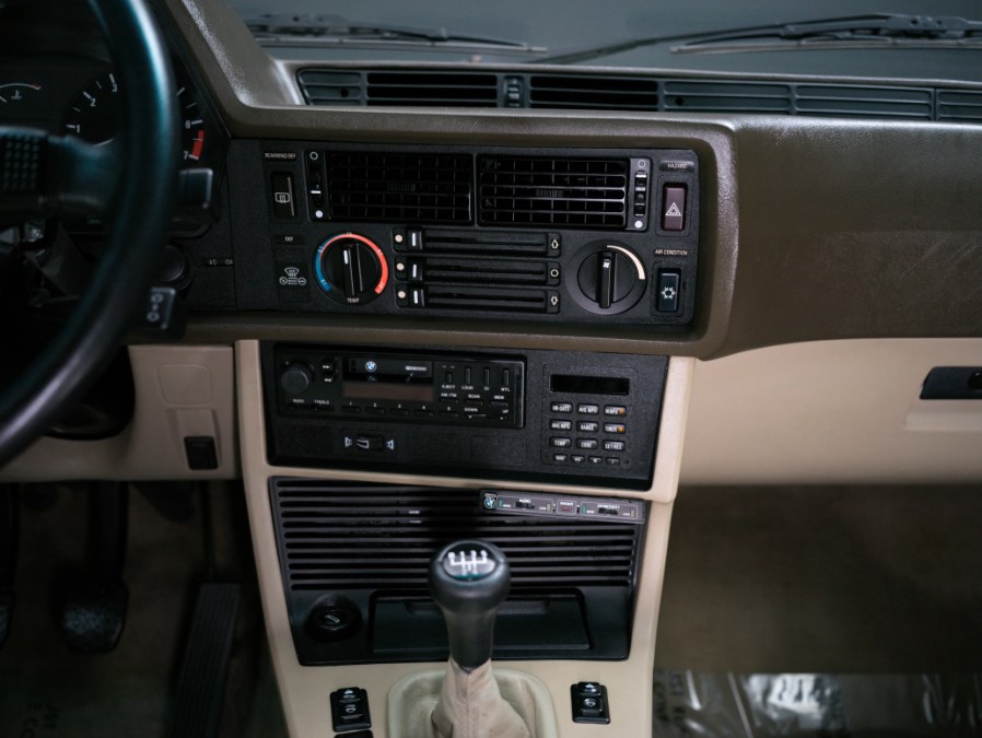 1985 BMW 635csi 2dr Coupe 635CS 5-Spd, available for sale in North Salem, New York | Meccanic Shop North Inc. North Salem, New York 1985 BMW 635csi 2dr Coupe 635CS 5-Spd, available for sale in North Salem, New York | Meccanic Shop North Inc. North Salem, New York