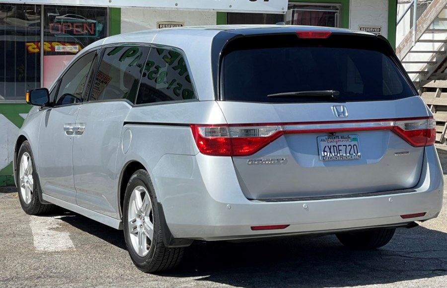 Used Honda Odyssey 5dr Touring Elite 2012 | Green Light Auto. Corona, California Used Honda Odyssey 5dr Touring Elite 2012 | Green Light Auto. Corona, California